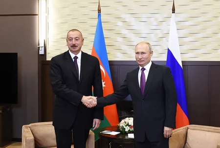 Prezident İlham Əliyev Rusiyaya rəsmi səfərə gedib, dövlət başçısının Vladimir Putinlə görüşü olub - YENİLƏNİB