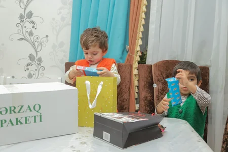 “PAŞA Holding”in “Vətən əmanətlərin keşiyindədir” proqramı çərçivəsində şəhid ailələrinə bayram sovqatları çatdırılır
