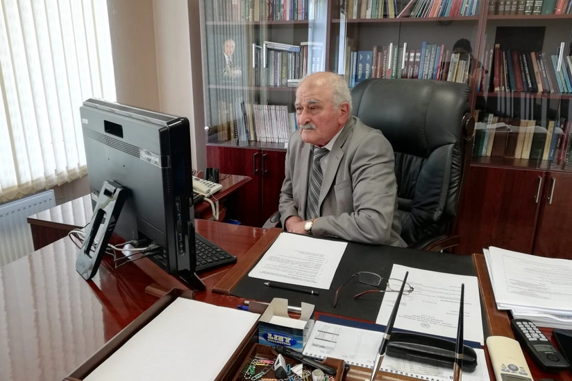 AMEA-da 70 yaşlı akademikin yerinə 80 yaşlı akademik gətirildi