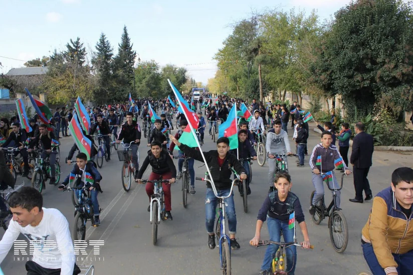 Cəlilabad və Biləsuvarda Dövlət Bayrağı gününə həsr olunmuş tədbir keçirilib - FOTO