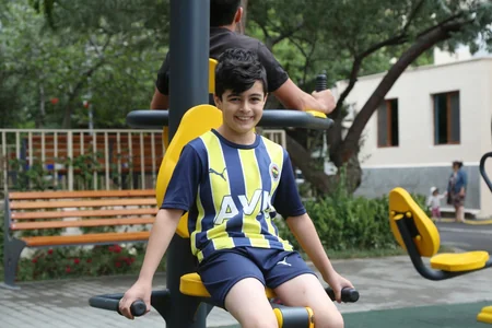 Bakıda abadlaşdırılan növbəti həyət sakinlərin istifadəsinə verilib
