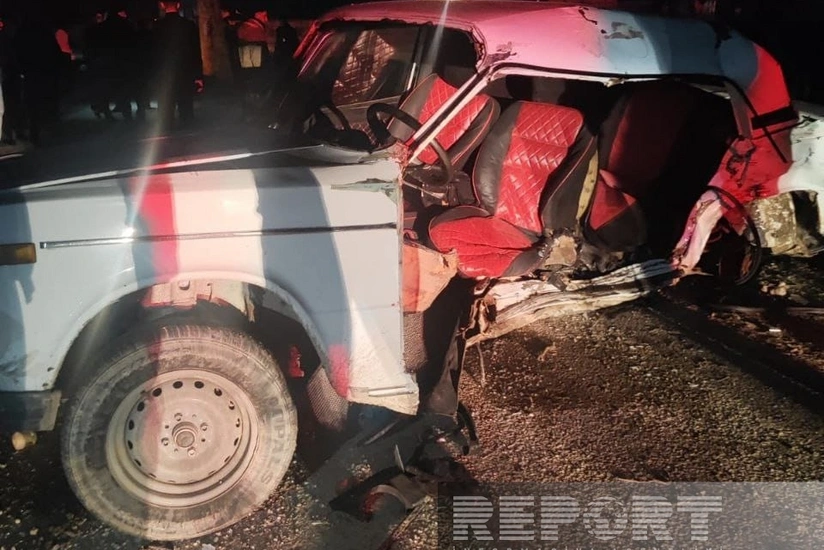 Siyəzəndə iki avtomobil toqquşub, ölən var