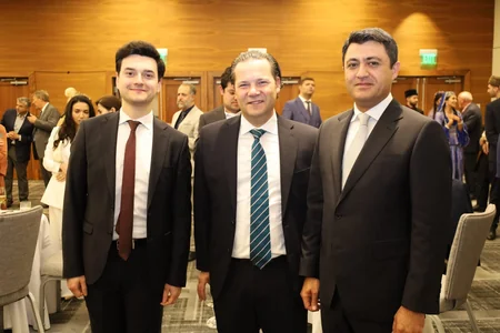 Los Ancelesdə Azərbaycanın Müstəqillik Günü və Heydər Əliyevin 100 illik yubileyi qeyd olunub