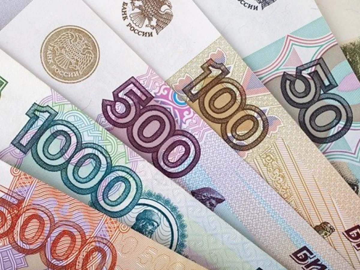 “Report”: Rusiya rublu ilin sonuna qədər 13-14% ucuzlaşa bilər - ANALİTİKA
