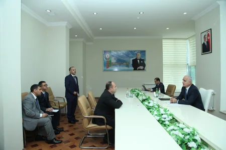 ​İqtisadiyyat və sənaye naziri Masallıda vətəndaşları qəbul edib