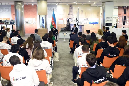 SOCAR-ın prezidenti Gənc İstedadlar Proqramına seçilmiş gənclərlə görüşüb