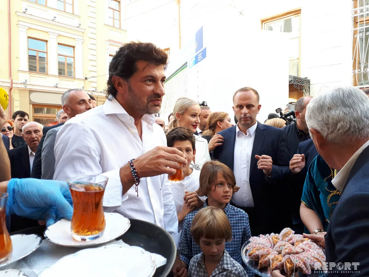 Gürcüstanın baş naziri və Tbilisi meri Tbilisoba bayramında Bakı pavilyonuna baş çəkiblər - FOTO