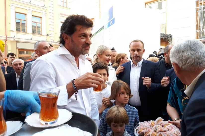 Gürcüstanın baş naziri və Tbilisi meri Tbilisoba bayramında Bakı pavilyonuna baş çəkiblər - FOTO