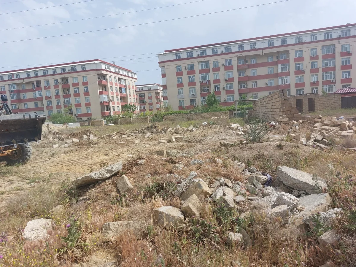 Azərbaycanda vəzifəli şəxsin adı ilə torpaq zəbt edilməsinin qarşısı alınıb