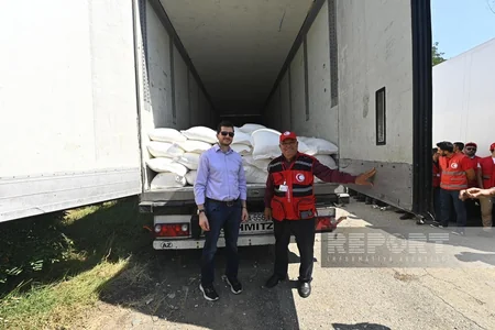 Diplomatic corps representatives inspect food shipments of Azerbaijan Red Crescent Society on Aghdam-Khankandi road