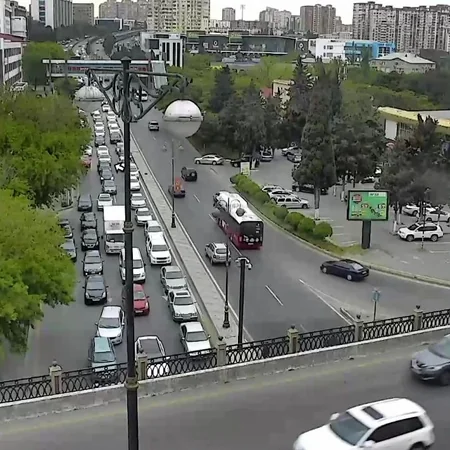 Bakının bir sıra yollarında tıxac var - SİYAHI