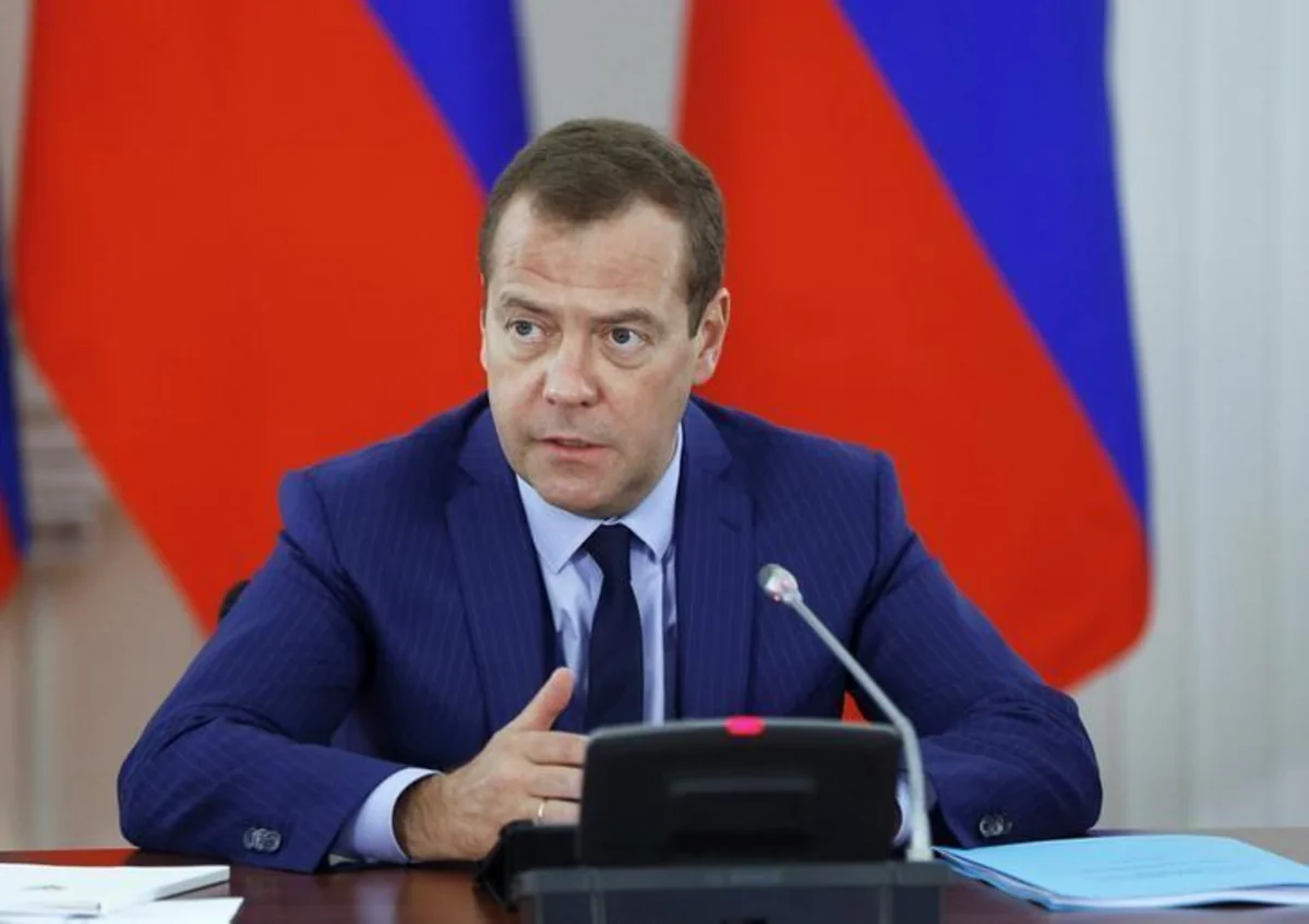 Dmitri Medvedev Prezident İlham Əliyevə məktub göndərib