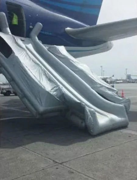 İstanbul hava limanında AZAL-a məxsus təyyarədə insident baş verib - ƏLAVƏ OLUNUB