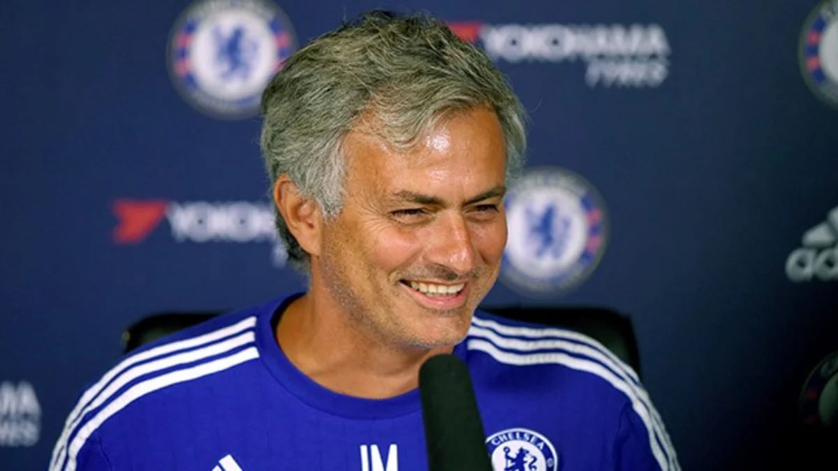 ​Joze Mourinyo futbolçuların zarafat etməsinə qadağa qoyub
