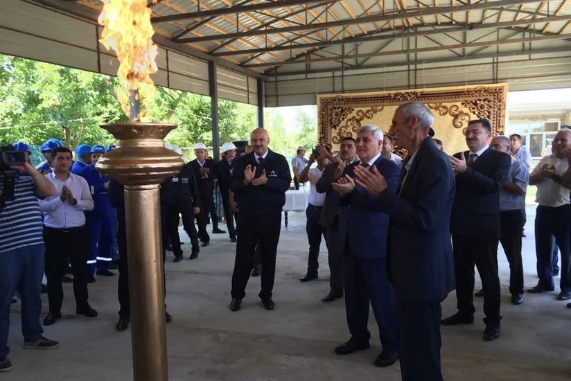 Azərbaycanda daha bir kəndə təbii qaz verilib