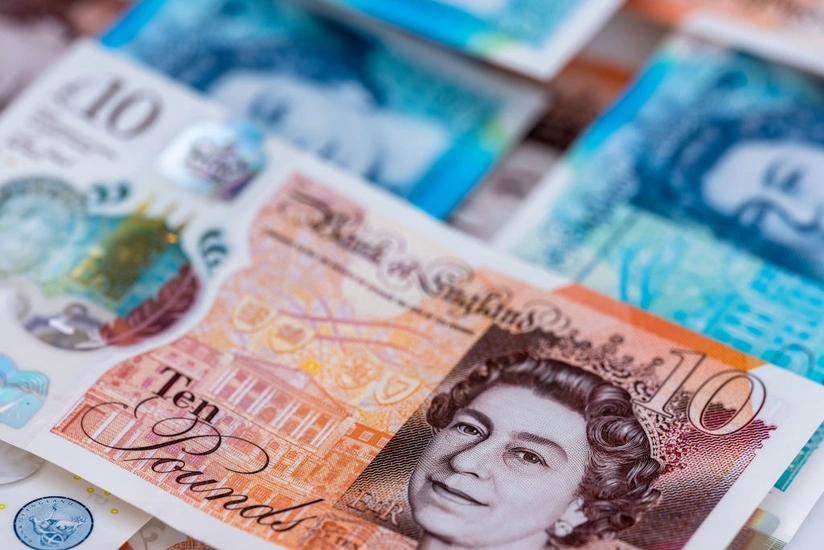 Böyük Britaniya funtu son 2,5 ayda ən yüksək həddinə çatıb