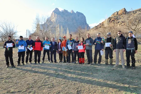 Türkiyə alpinistləri Xocalı faciəsi qurbanlarının xatirəsini Haçadağın zirvəsində anıb