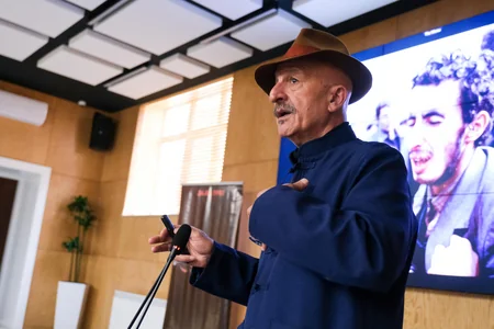 Gənclərlə “Reza Deqatinin gözündə Xocalı Soyqırımı” adlı görüş keçirilib