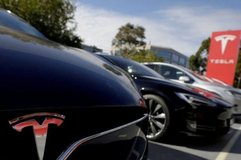 Tesla patents laser windscreen wiper idea