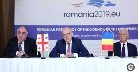 Buxarestdə Xəzər dənizi - Qara dəniz nəqliyyat dəhlizi ilə bağlı birgə bəyannamə imzalanıb - YENİLƏNİB
