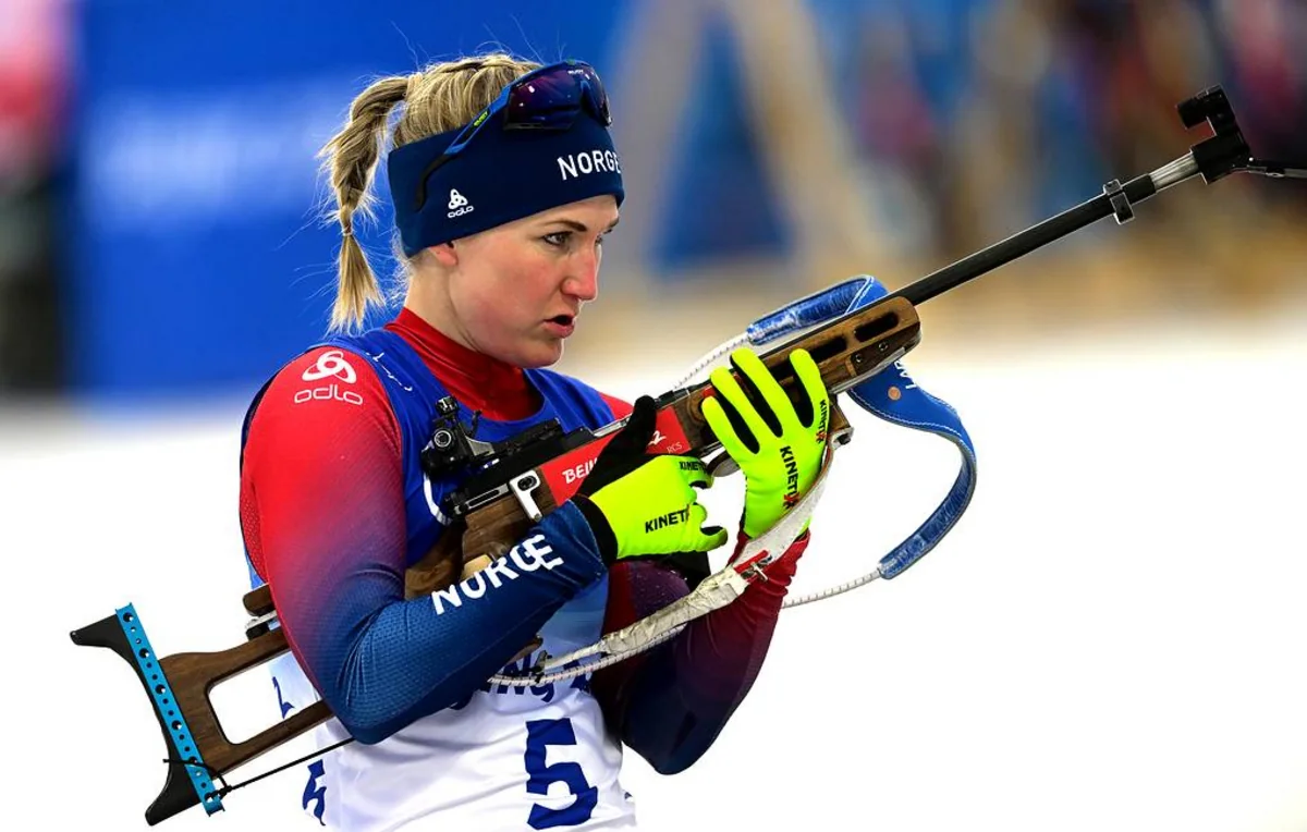 Норвежская биатлонистка Рёйселанн стала трехкратной олимпийской чемпионкой