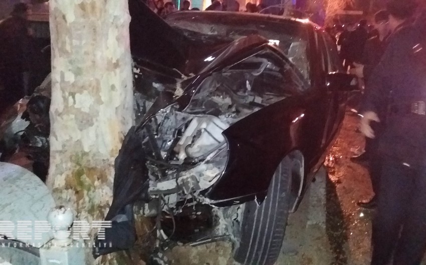 Bakıda zəncirvari yol qəzası baş verib, 2 nəfər ölüb, 3-ü yaralanıb - FOTO - YENİLƏNİB-2