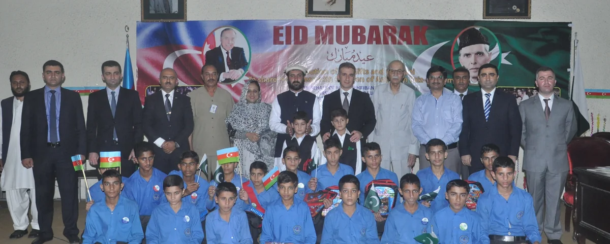 Heydər Əliyev Fondu Qurban bayramı ilə əlaqədar Pakistanda xeyriyyə tədbiri keçirib