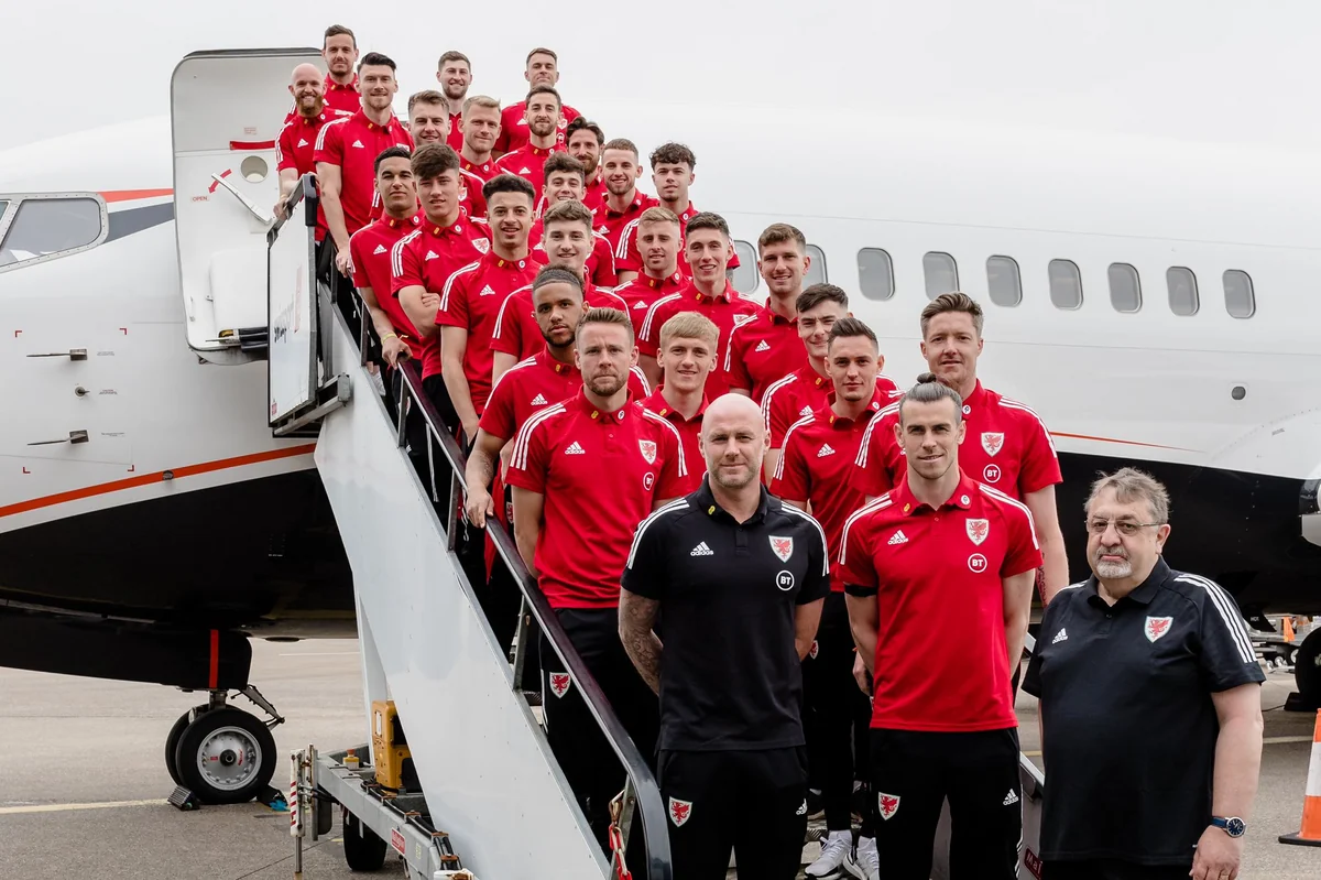 AVRO-2020: İki komanda Bakıya yola düşdü