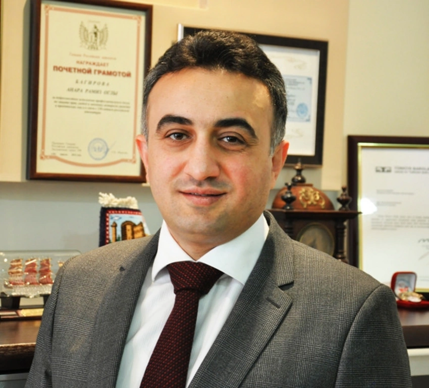 Vəkillər Kollegiyasının sədri: “Hüquq məsləhətxanalarının kompüterləşmə səviyyəsi aşağıdır”