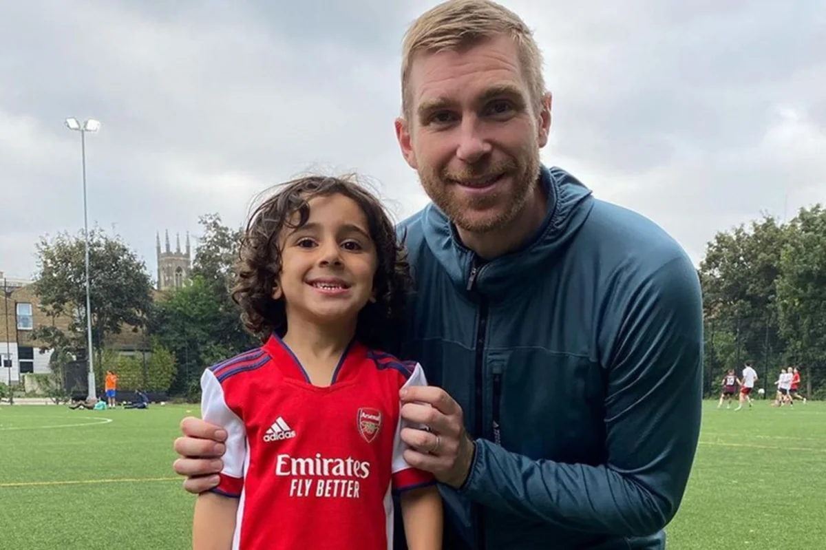 Arsenal 4 yaşlı futbolçu ilə müqavilə imzalayıb