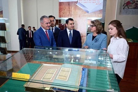 Mədəniyyət naziri Adil Kərimli Düşənbədə tacik həmkarı ilə görüşüb 