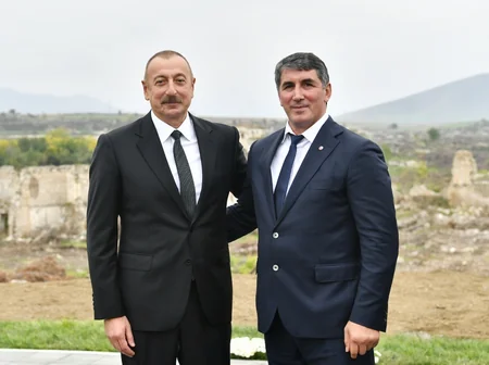 Prezident Füzuli rayon ictimaiyyətinin nümayəndələri ilə görüşüb - TAM MƏTN