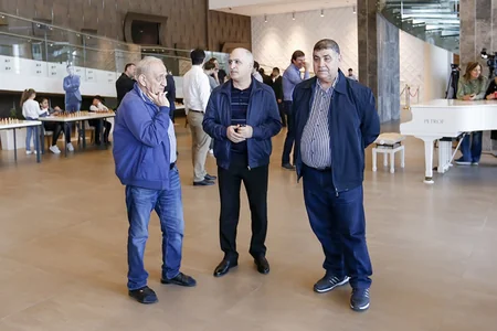 ShamkirChess 2019da iştirak edən şahmatçılar uşaqlar üçün seans keçiriblər