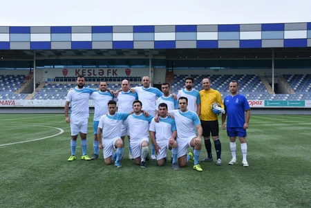 Dövlət qulluqçuları və jurnalistlər arasında futbol üzrə yoldaşlıq görüşü keçirilib
