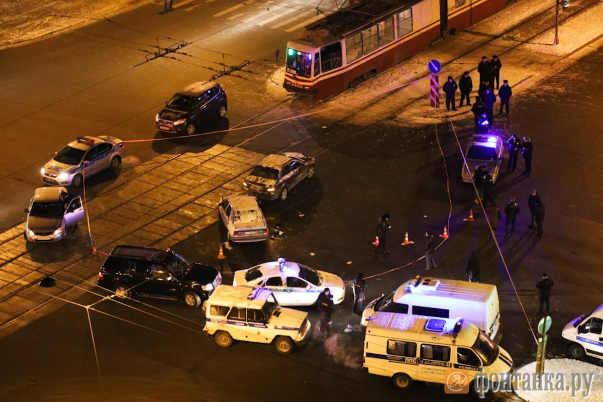 Azərbaycanlı Sankt-Peterburqda zərgərlik mağazasını yarmaqda şübhəli bilinir - VİDEO