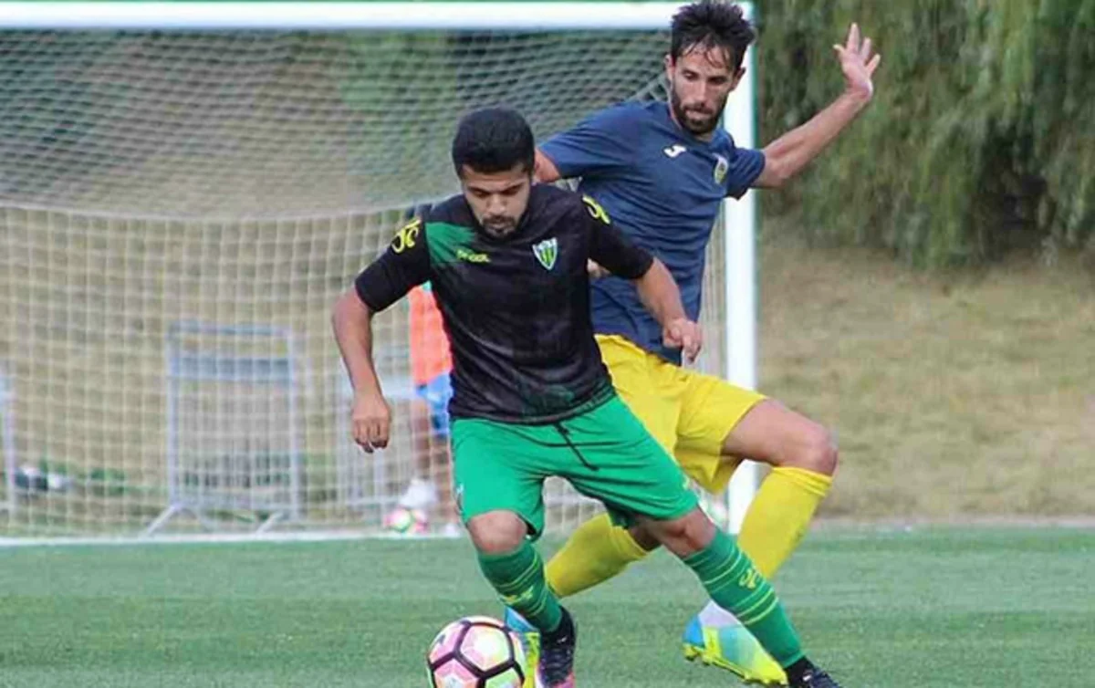 ​Portuqaliya klubu azərbaycanlı futbolçu ilə yollarını ayırıb
