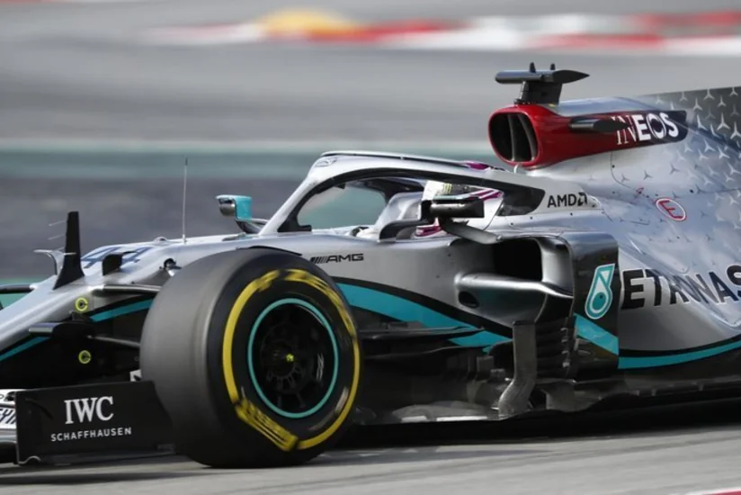 Formula 1 komandası koronavirusa qarşı aparat istehsal etdi