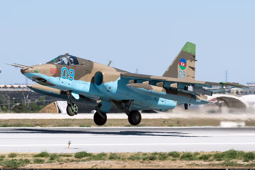 Азербайджанские самолеты Су-25 будут оснащены умными бомбами и ракетами турецкого производства