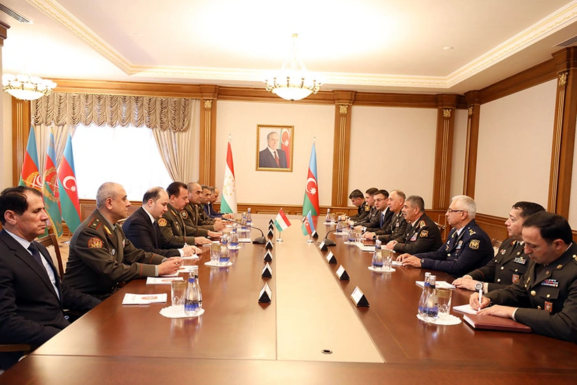 Azerbaijan, Tajikistan discuss military cooperation