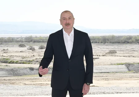 Prezident İlham Əliyev Şirvan suvarma kanalının təməlini qoyub, çıxış edib - YENİLƏNİB