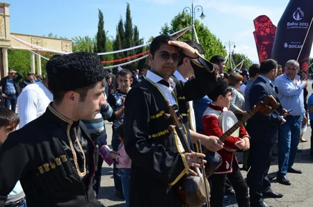 Samux birinci Avropa Oyunlarının məşəl estafetini qəbul edib - FOTO