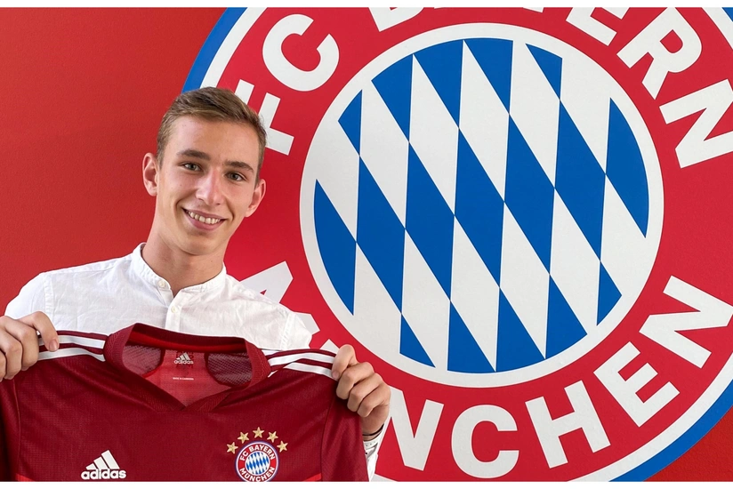 Bavariya 16 yaşlı futbolçunu transfer edib