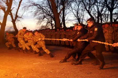 Generallar Od çərşənbəsini əsgərlərlə birlikdə qeyd etdi - FOTO - VİDEO