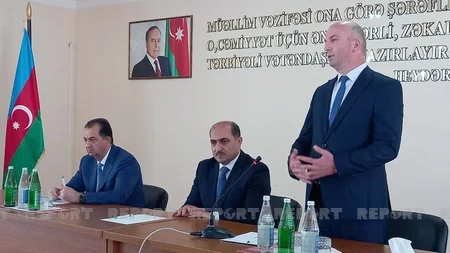 Lənkəran-Astara Regional Təhsil İdarəsinin rəhbəri kollektivə təqdim edilib