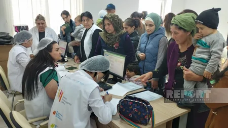 Qobustanda ÜST və UNICEF-in immunlaşdırma kampaniyası çərçivəsində yüzdən çox uşaq peyvənd olunub