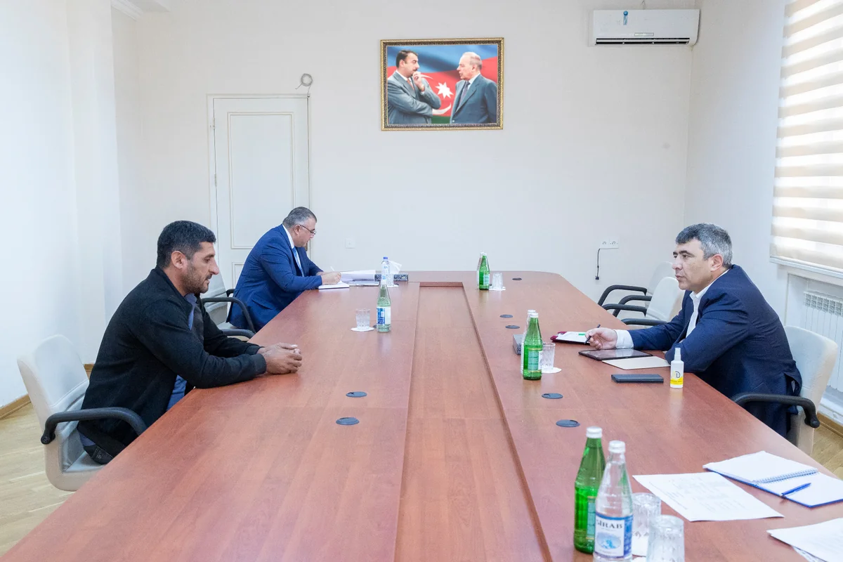 İnam Kərimov Qazaxda vətəndaşları qəbul edib