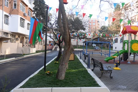 Bakıda növbəti abad həyət sakinlərin istifadəsinə verilib