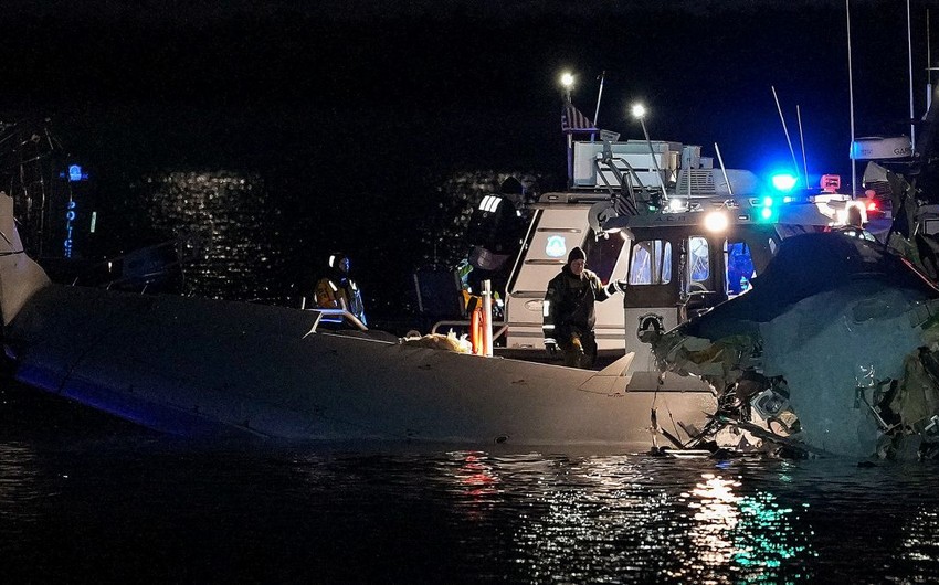 Black Hawk helicopter in D.C. plane crash had a safety system off, senator says