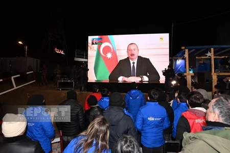 Prezidentin dünya azərbaycanlılarına müraciətini izləmək üçün Xankəndi-Laçın yolunda aksiyaçılara şərait yaradılıb