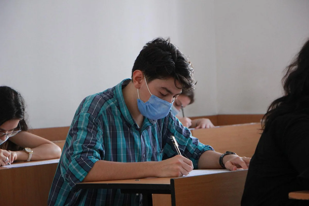 Əvvəlki ilin məzunlarına qəbul imtahanlarında iştirak üçün möhlət verilib